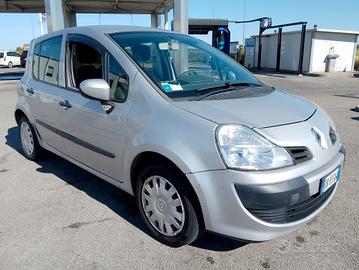 Renault Modus 1.5 dCi 150.000 km auto pari al nuov