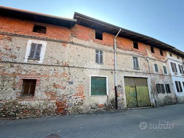 CASA INDIPENDENTE A CANDELO