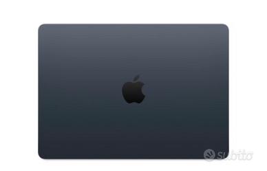 MacBook Air 2025 13” Midnight