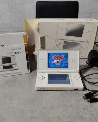 Nintendo ds lite con scatola e manuali