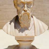 Statua Michelangelo Buonarroti – G. Ruggeri