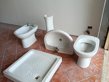  2 sanitari con rubinetteria pronti all’uso