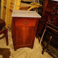 Comodino primi del 900