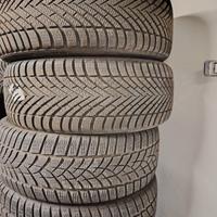 gomme invernali goodyear+pirelli 235/55/18 al90%