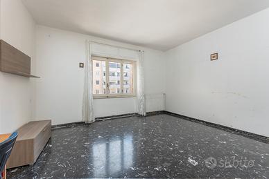 Trilocale luminoso a Villanova - Cagliari