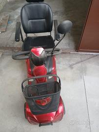 Quadriciclo elettrico per anziani