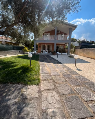 Villa singola a pochi minuti dalle zagare/portali