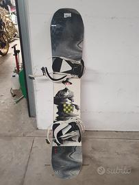 snowboard Salomon the villain 150 + attacchi distr