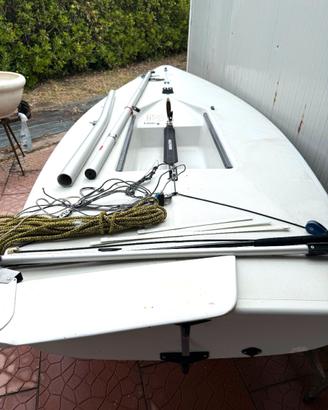 Barca a vela Deriva Laser