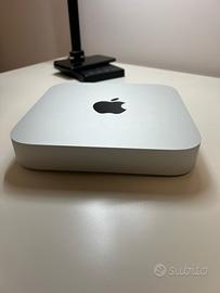 Mac mini M2