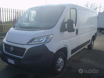 Fiat Ducato furgone passo medio motore 2.3 multije