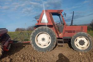 Trattore agricolo usato FIAT 680DTH