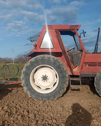 Trattore agricolo usato FIAT 680DTH