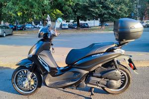 Beverly 300 i.e. Police 