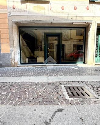 NEGOZIO A NOVI LIGURE