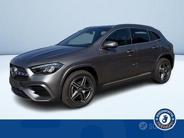 Mercedes-Benz GLA 250 E PLUG-IN HYBRID AUTOMA...