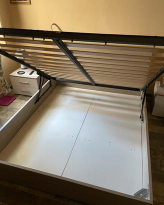 Letto matrimoniale contenitore