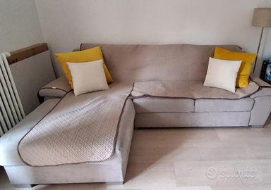 Divano con chaise longue a sinistra