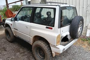 Suzuki Vitara sideckik motore swift 