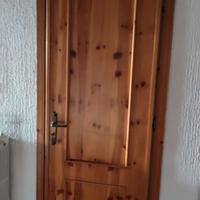 porta in legno di pino