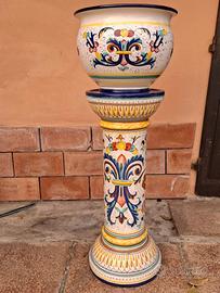 Colonna con cachepot in maiolica Deruta
