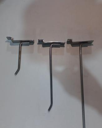 ganci per scaffali