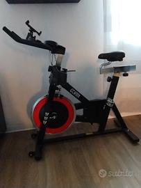 Bicicletta sportiva Govita per interni 