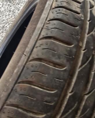gomma pneumatico  auto ruota Nexen 205 55 17