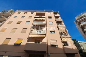 CERCHI UN TRILOCALE CON VISTA MARE BEN COLLEGATO A