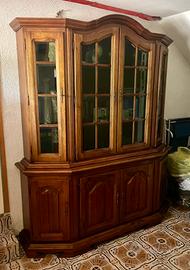 Vetrina e credenza