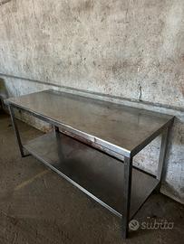 banco, tavolo in acciaio inox