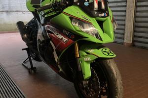 Kawasaki ZX10R 2014 pronto pista
