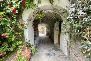 CASA SEMINDIPENDENTE A IMPERIA