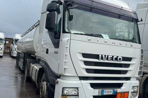 TRATTORE +SEMIRIMORCHIO CITERNA ADR