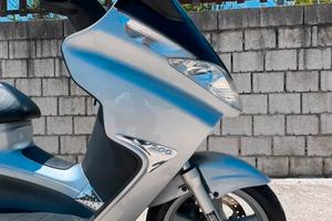 Piaggio x8 200cc