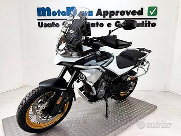 Cfmoto 800mt bianco/blu - motonova