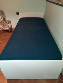 Letto singolo completo di materasso