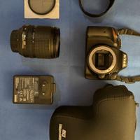 Reflex Digitale Nikon D3200 con accessori