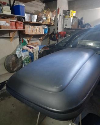 Box contenitore per auto