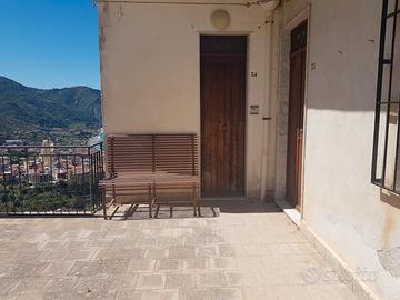 Casa semi indipendente