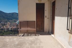 Casa semi indipendente