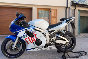 Yamaha yzf r6 2002 carburatore