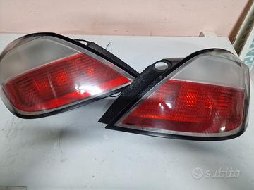 Fanali posteriori opel astra h