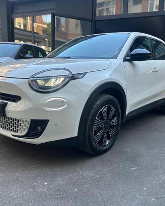 FIAT 600 Hybrid 110 CV DCT MHEV Serie Speciale I