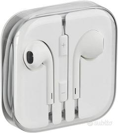 Apple KIT auricolari Earpods In-ear e Alimentatore