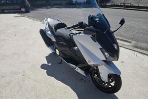 Yamaha T Max 530