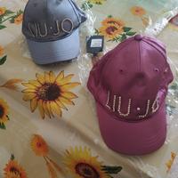 Cappelli Liu Jo con Swarovski.