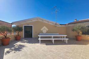 3 LOCALI A VALLEDORIA