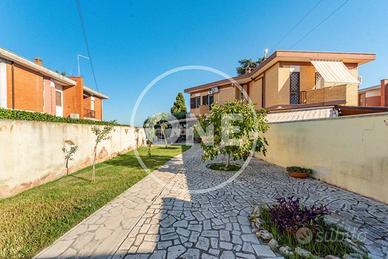 Villa di 92 m² con 4 locali a Ardea