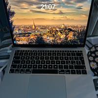 MacBook Air 13”